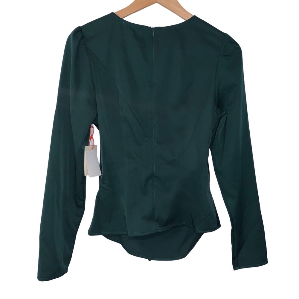OPEN EDIT RUCHED CUTOUT TOP 🌸IN STORES🌸 - Picture 2 of 2